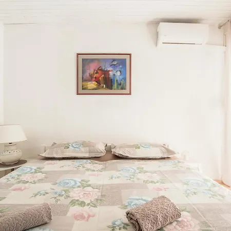 شقة Sunny House Kimi أوميس